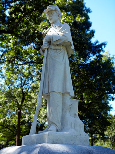 GAR Post 181 monument statue in Oak Grove Cemetery. Image ©2014 Look Around You Ventures, LLC.